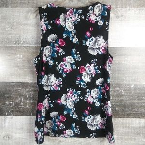 White House Black Market Tops - WHBM Sleeveless Black Floral Tank Top Medium White House Black Market Tops - WHBM Sleeveless Black Floral Tank Top Medium